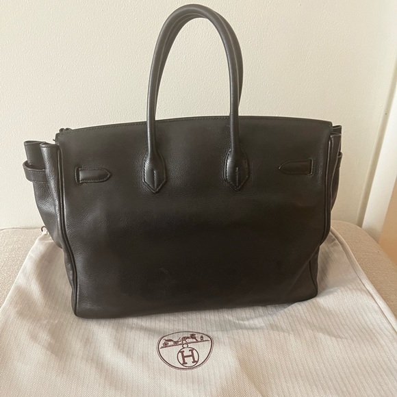 Hermés Birkin 35cm in Black Clemence Leather and Palladium Hardware - Picture 2 of 6